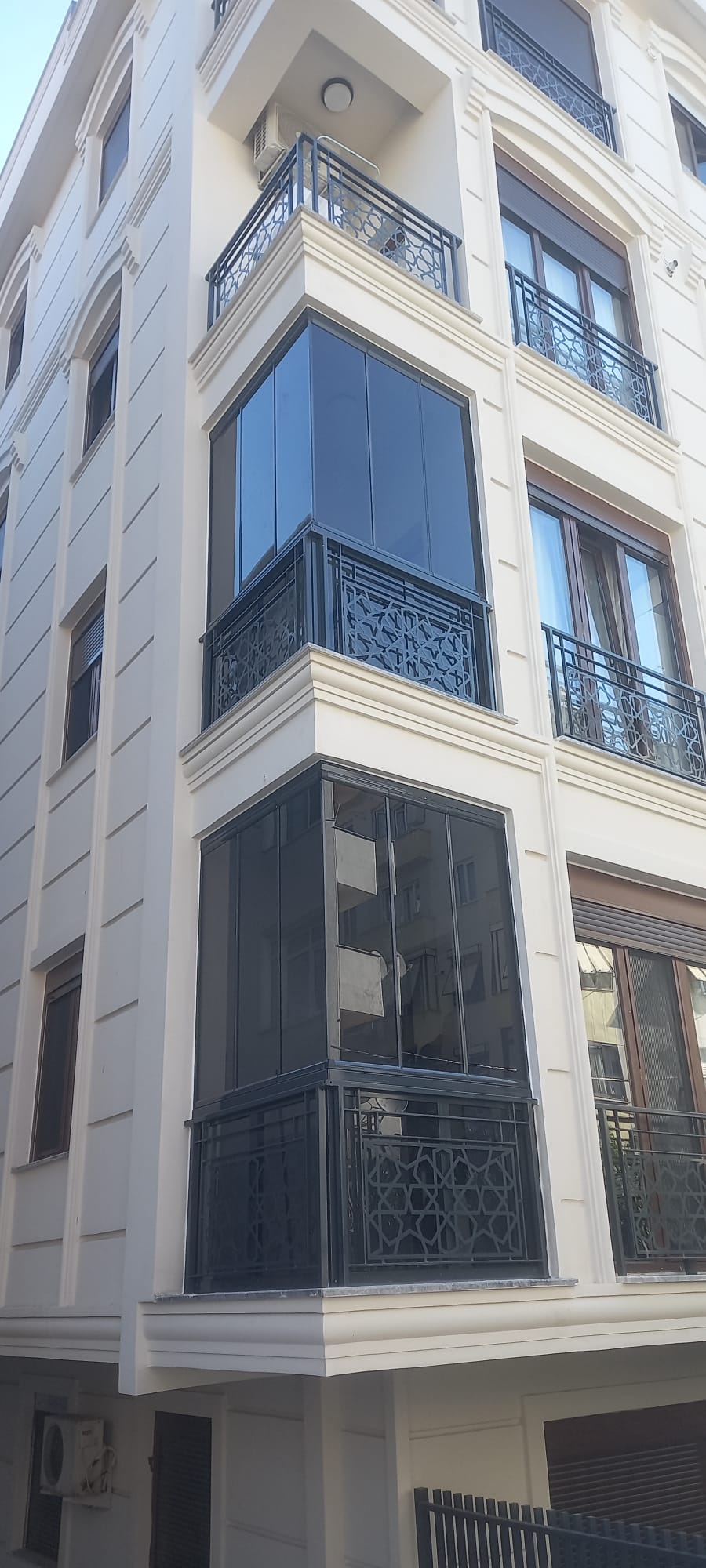 Kurna İçin Cam Balkon Çözümleri